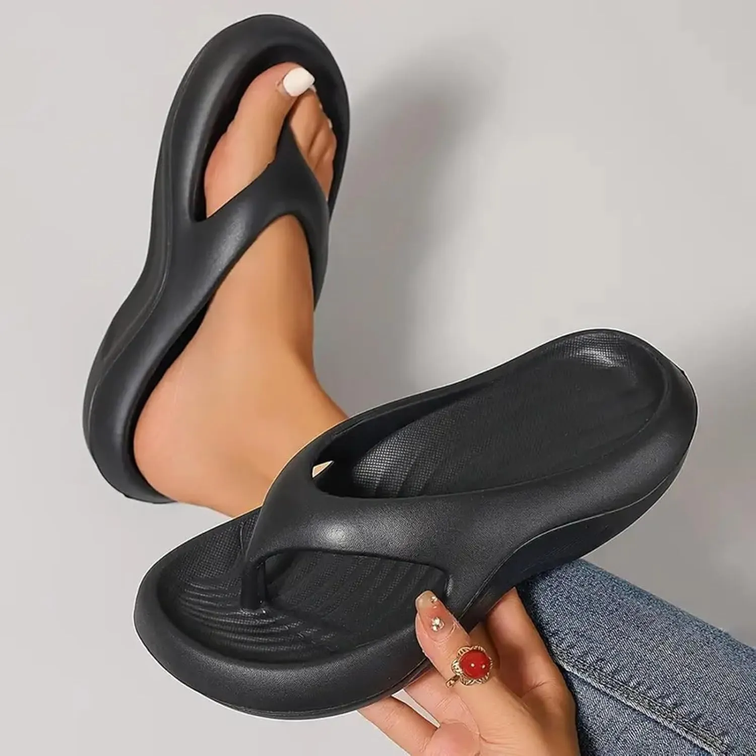 Casual Walking Wedges Flip Flops For Women With Arch Support Yoga Mat Comfortable Summer Beach Walking Thong Cushion