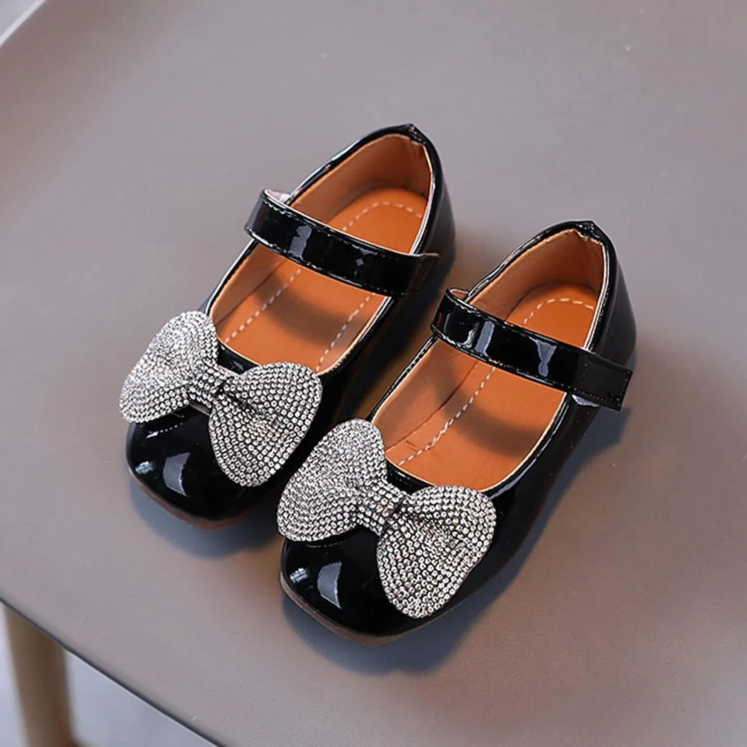 EnJoCho Toddler Walking Shoes Summer And Autumn Fashion Girls Casual Shoes Bow Rhinestones Flat Bottom Dress Shoes