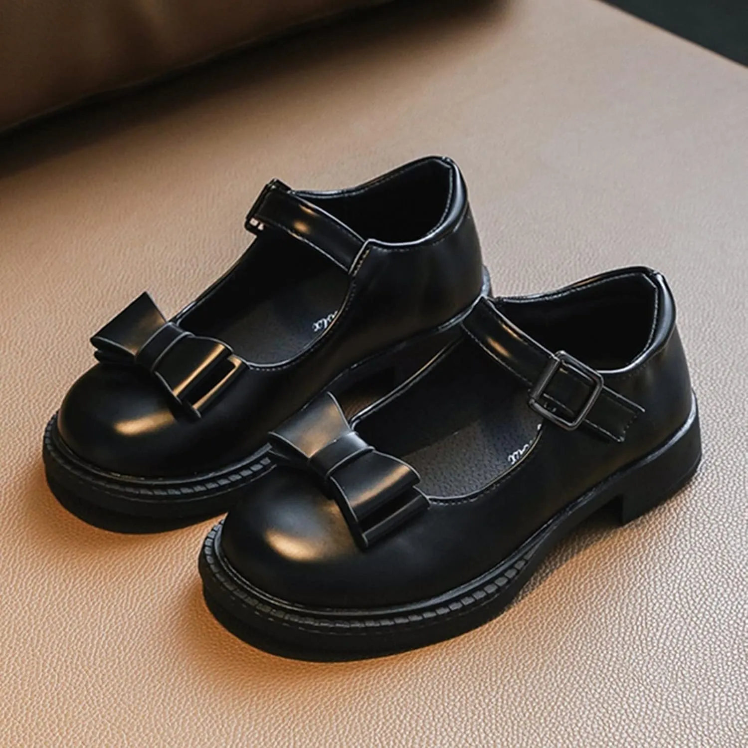 Fashion Loafers for Little Girls Small Leather Single Shoes Dancing Performance Shoes with Metal Buckle