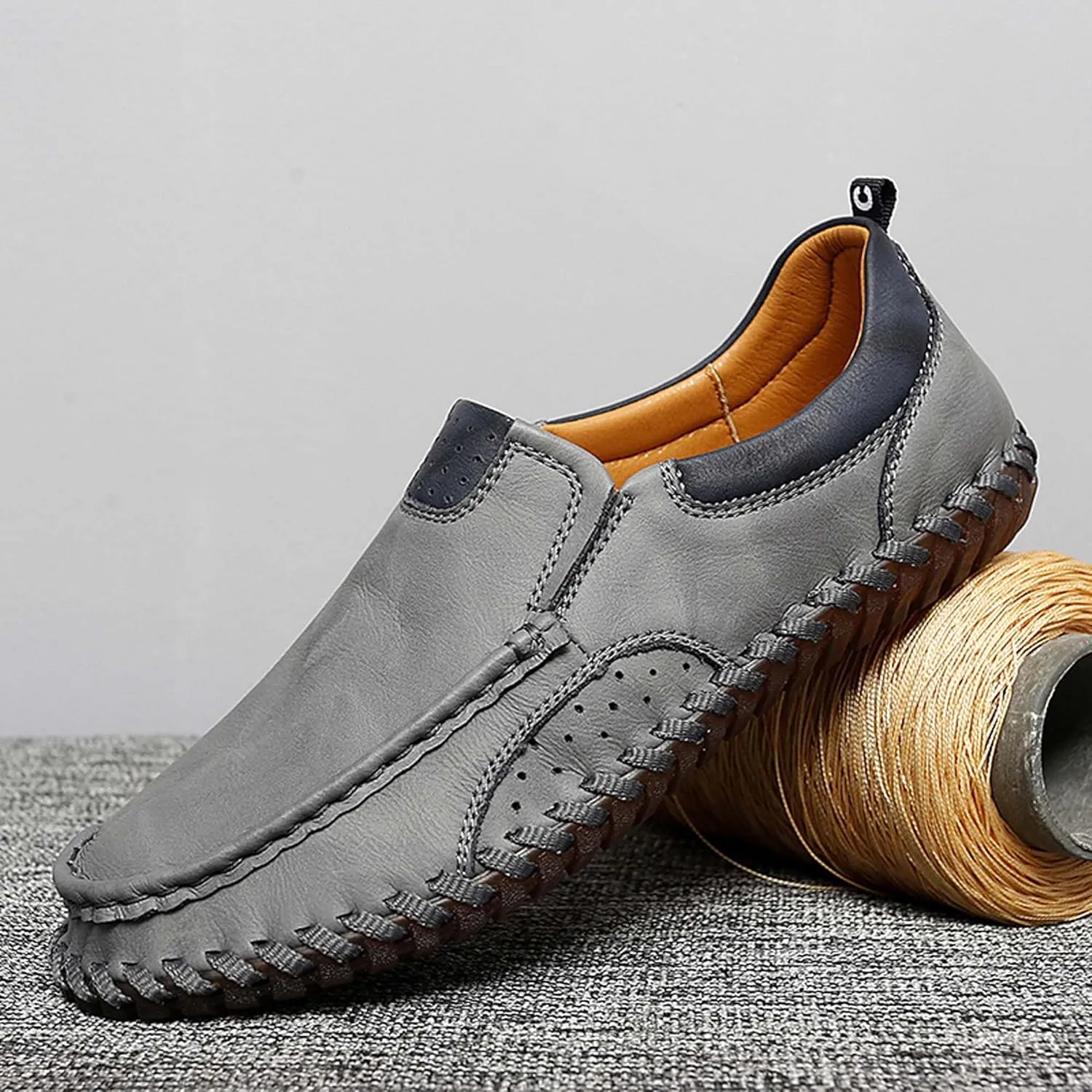 Men's Casual Loafers Comfortable Handmade Leather Loafers Fashion Slip On Driving Shoes Lightweight Soft Sole Casual Sneakers Men's Classic Leather Shoes