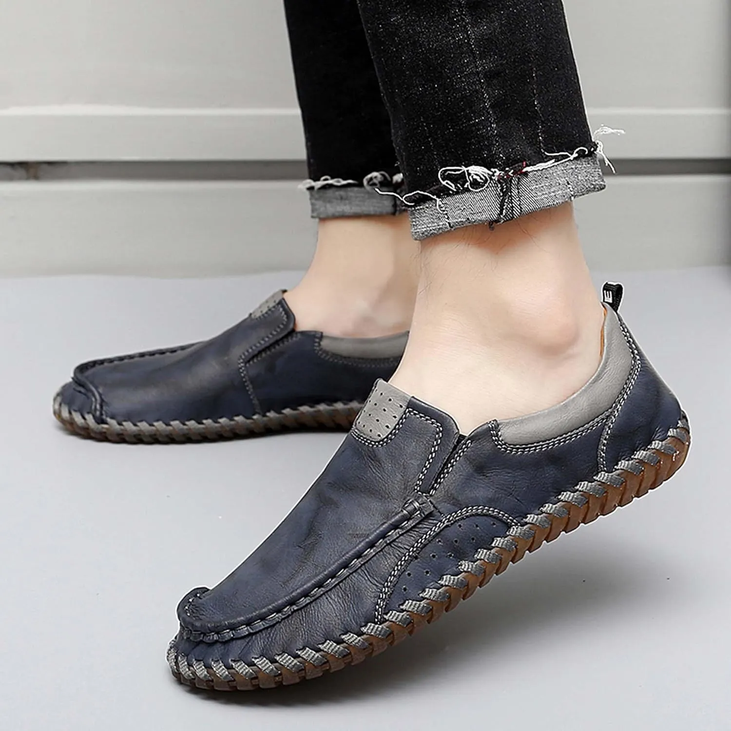 Men's Casual Loafers Comfortable Handmade Leather Loafers Fashion Slip On Driving Shoes Lightweight Soft Sole Casual Sneakers Men's Classic Leather Shoes