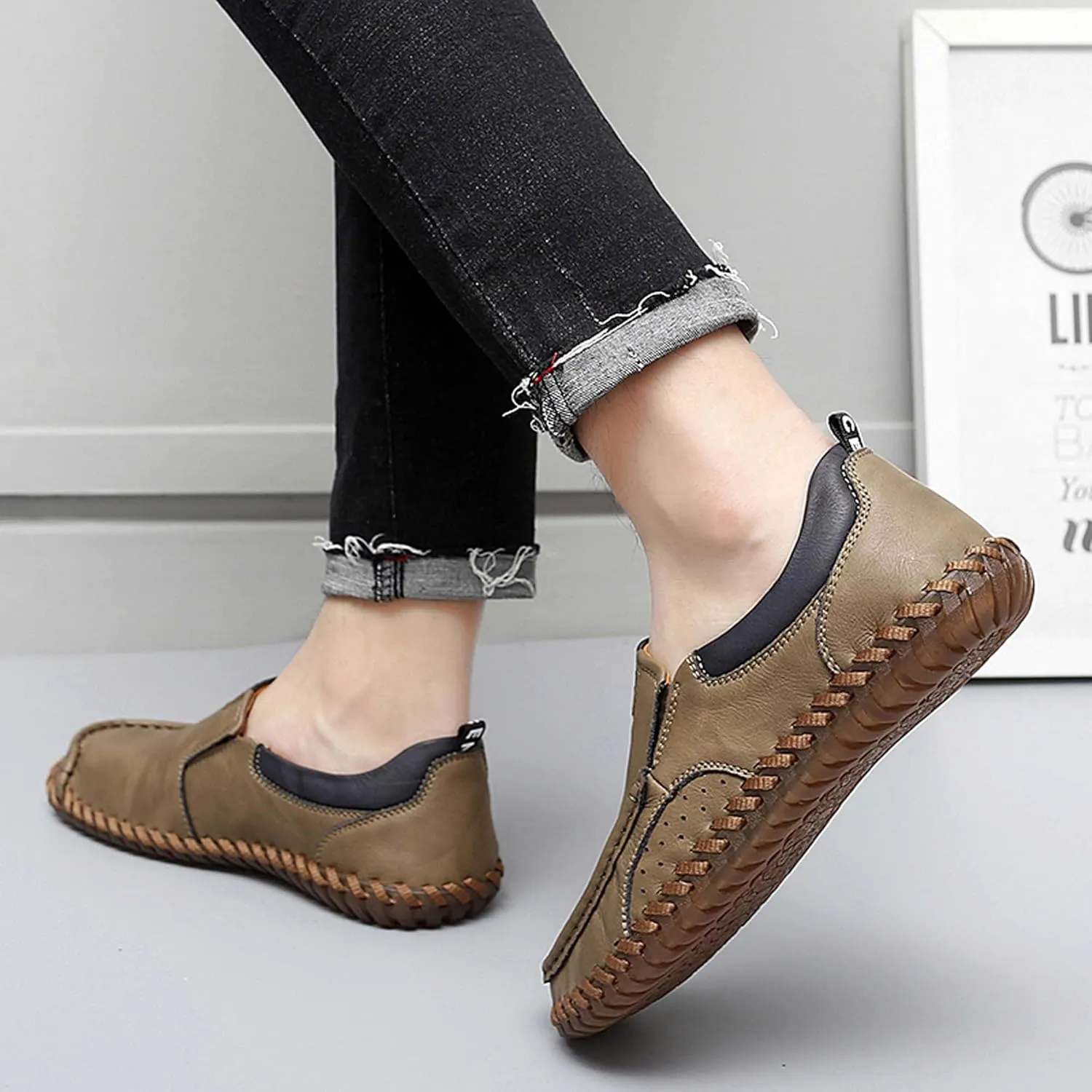 Men's Casual Loafers Comfortable Handmade Leather Loafers Fashion Slip On Driving Shoes Lightweight Soft Sole Casual Sneakers Men's Classic Leather Shoes