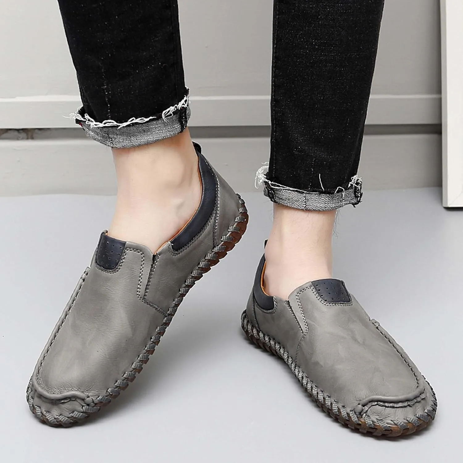 Men's Casual Loafers Comfortable Handmade Leather Loafers Fashion Slip On Driving Shoes Lightweight Soft Sole Casual Sneakers Men's Classic Leather Shoes