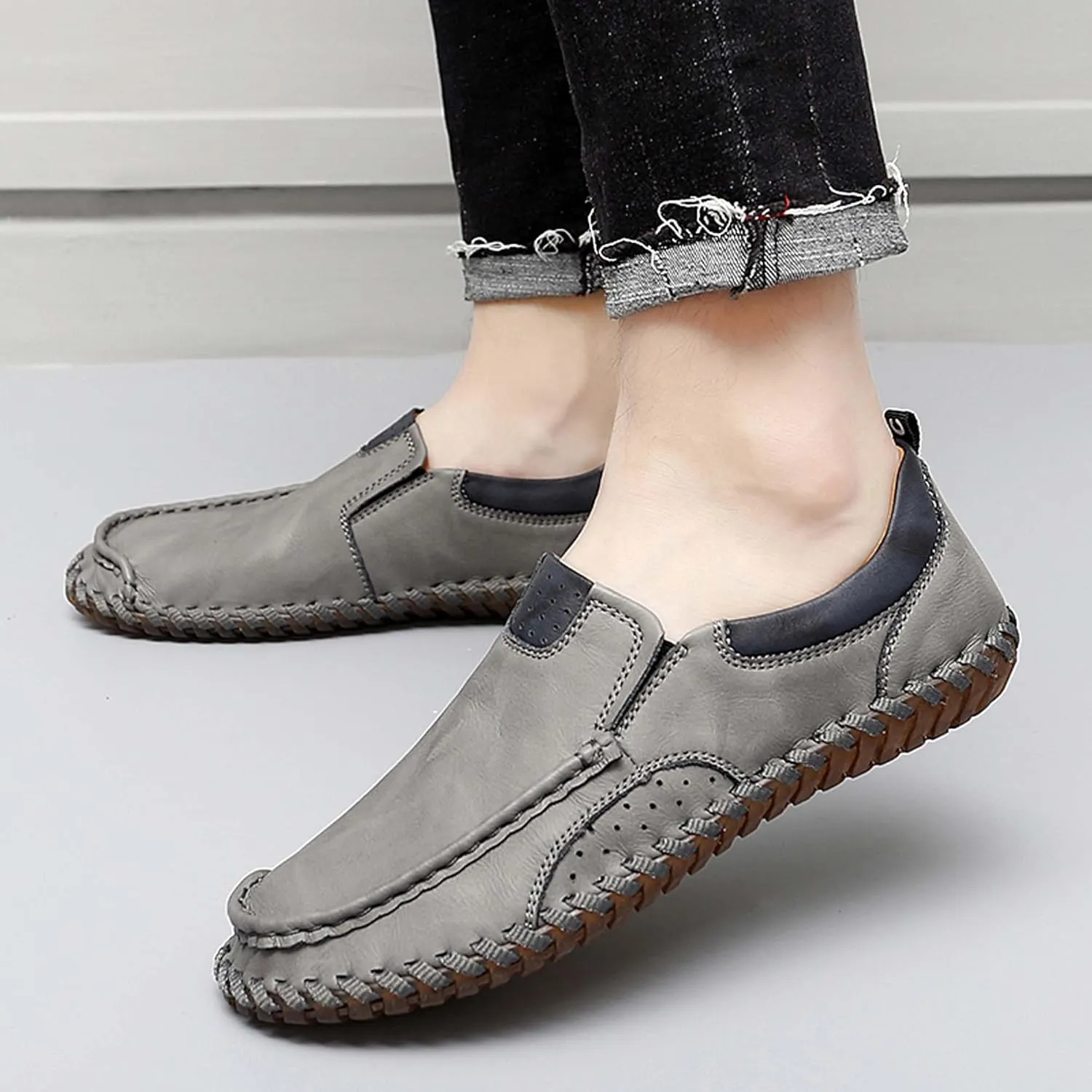 Men's Casual Loafers Comfortable Handmade Leather Loafers Fashion Slip On Driving Shoes Lightweight Soft Sole Casual Sneakers Men's Classic Leather Shoes