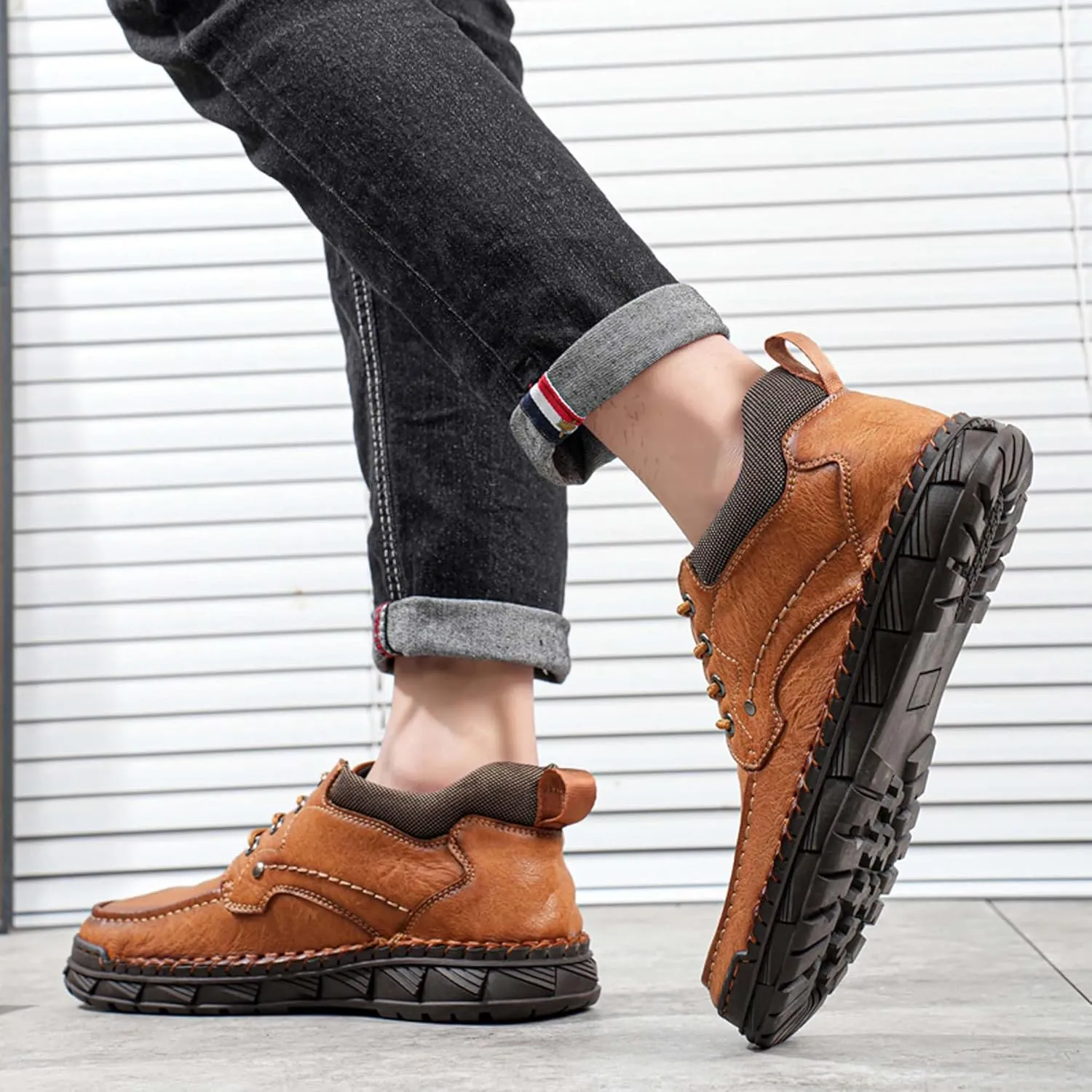 Mens Premium Leather High Top Fashion Outdoor Casual Leather Loafers Non-Slip Sole Comfortable Round Toe Work Shoes Breathable Soft Slip-on Walking Shoes for Men