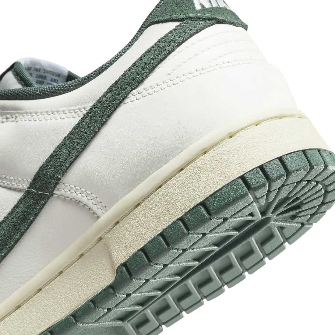 Nike Men's Sneaker