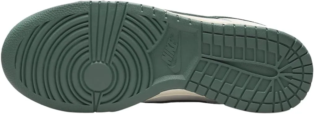 Nike Men's Sneaker