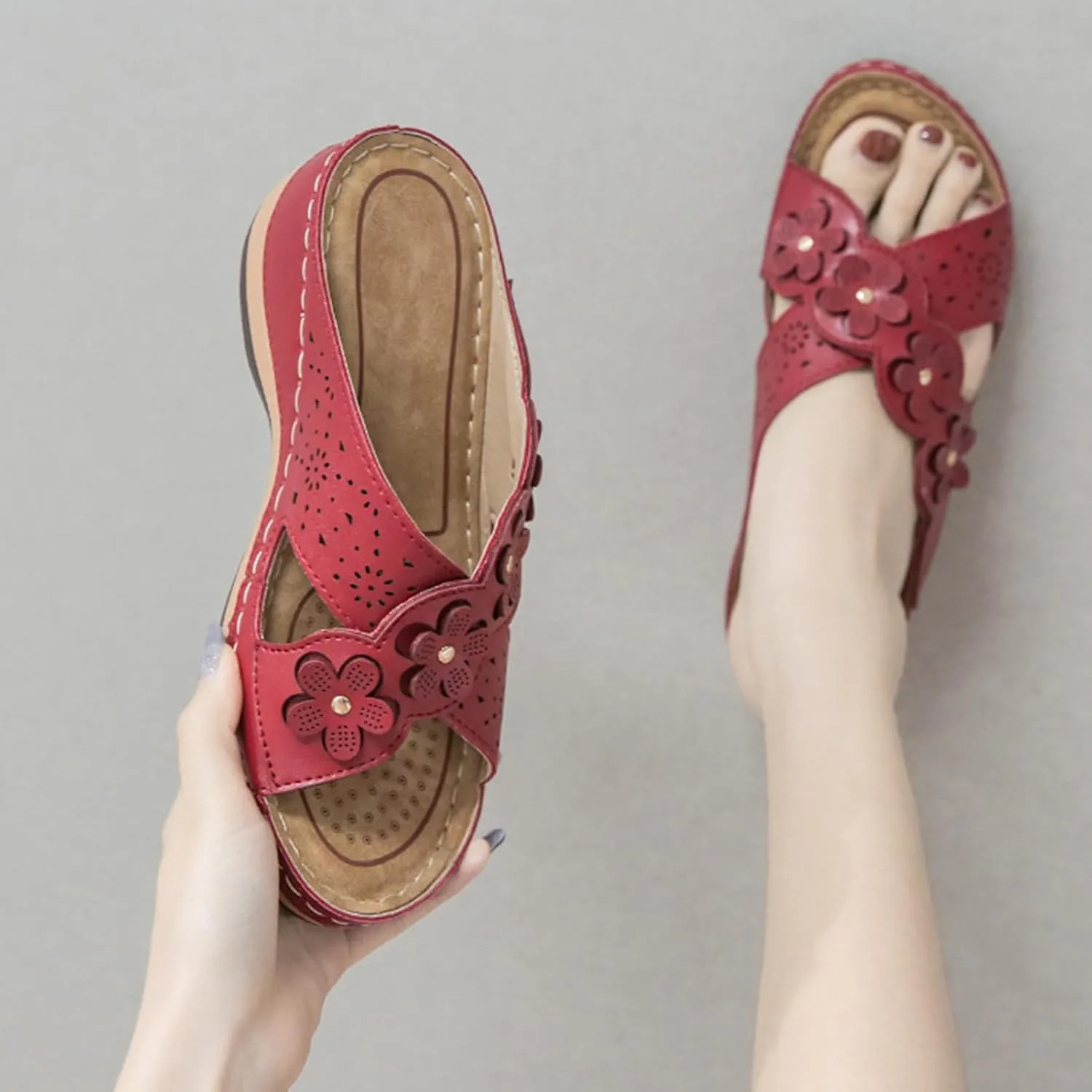 Orthopedic Sandals for Women Slip On Open Toe Slippers Outdoor Sandals Low Wedges Walking Shoes with Arch Support Vacation Beach Shoes 2025 Bohemian Sandal