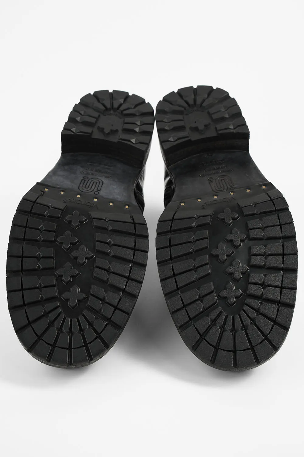 ROWLEY coal-black folded chukka boots.