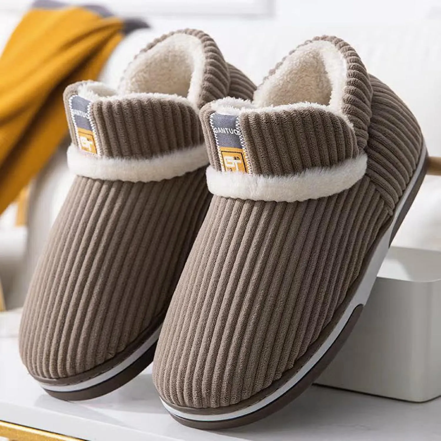 SBGMoSJ Womens Cozy Velvet Memory Foam House Slippers Mens Fuzzy Slippers Winter Slipper Booties Fuzzy Slippers Women Size 11 Christmas Pillows Gifts for Her 2023