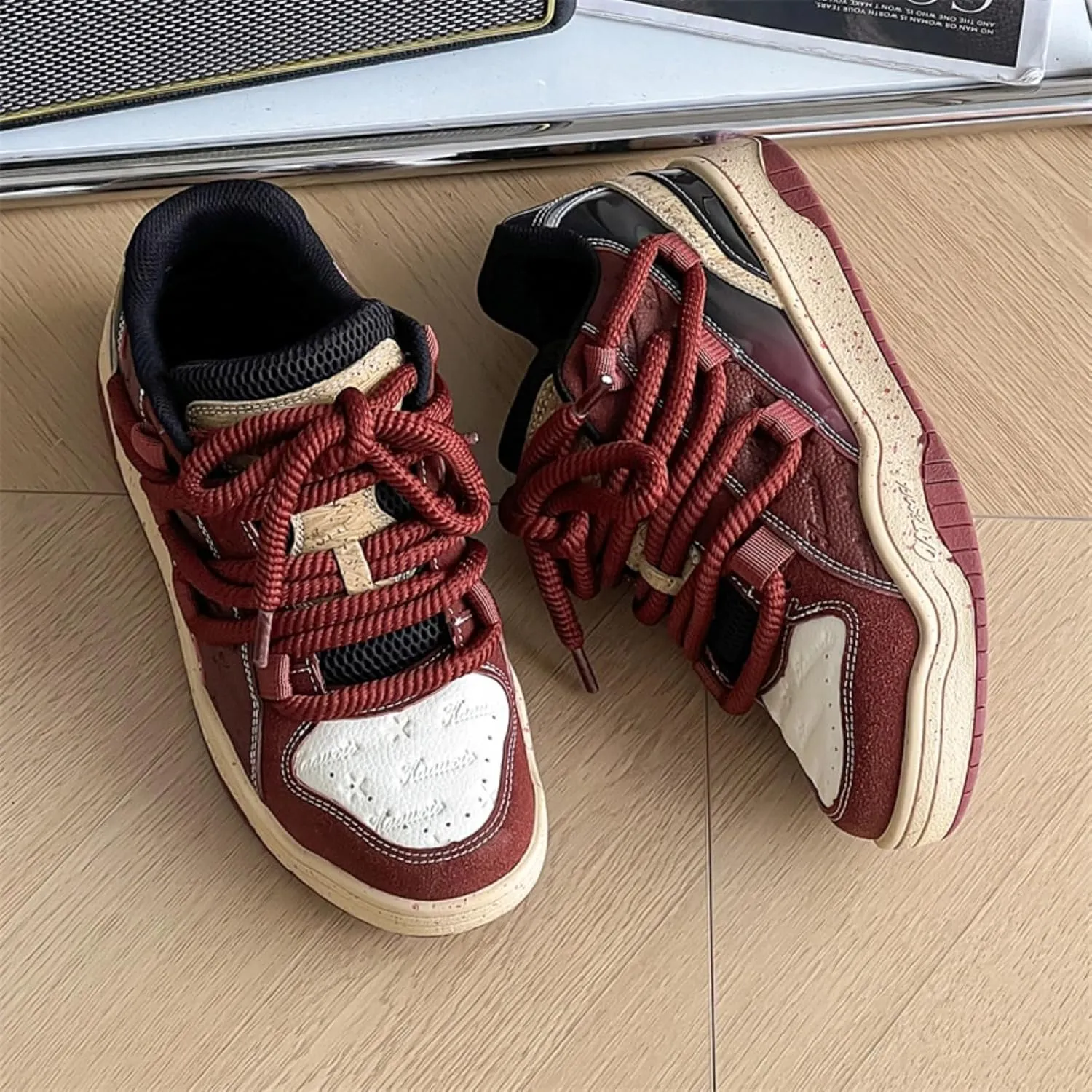 Vintage Star Embossing Chunky Sneakers for Men, Y2K Streetwear Basketball Skate, Retro Charm, Matching Sneakers Couples