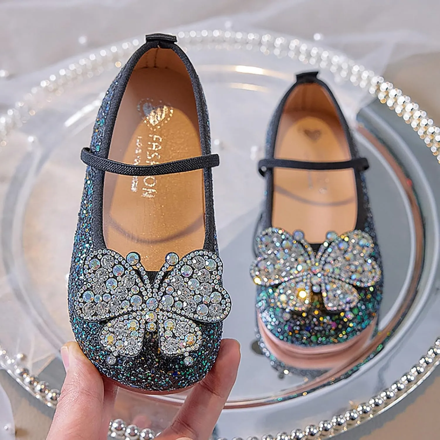 Walking Shoes for Boys Girls Girls Flat Sandals Comfortable Soft Fashionable Shiny Princess Sandals