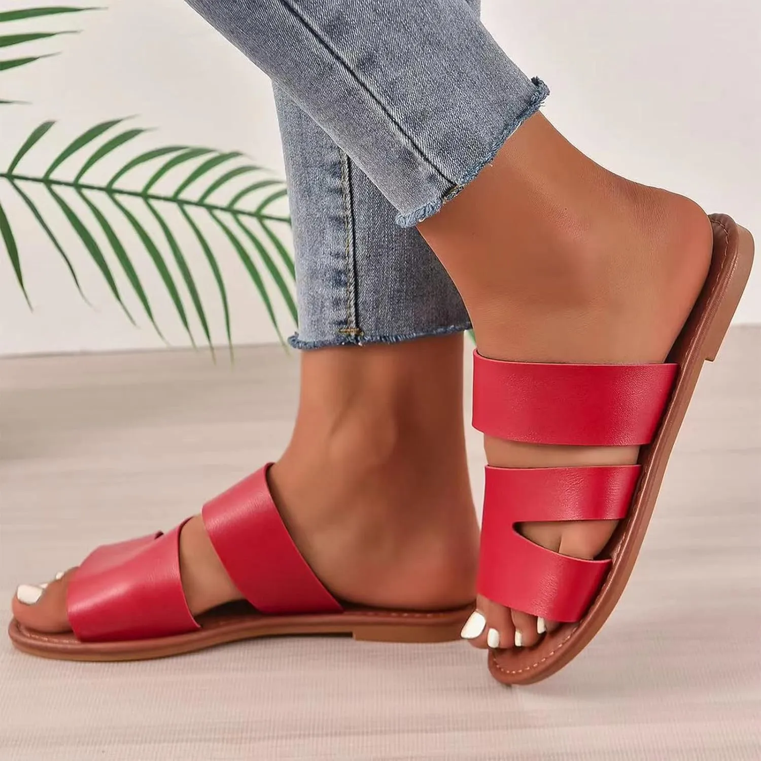 Women Flat Sandals Summer Dressy Casual Beach Slides Lightweight Comfort Slippers Slip on Holiday Sandal