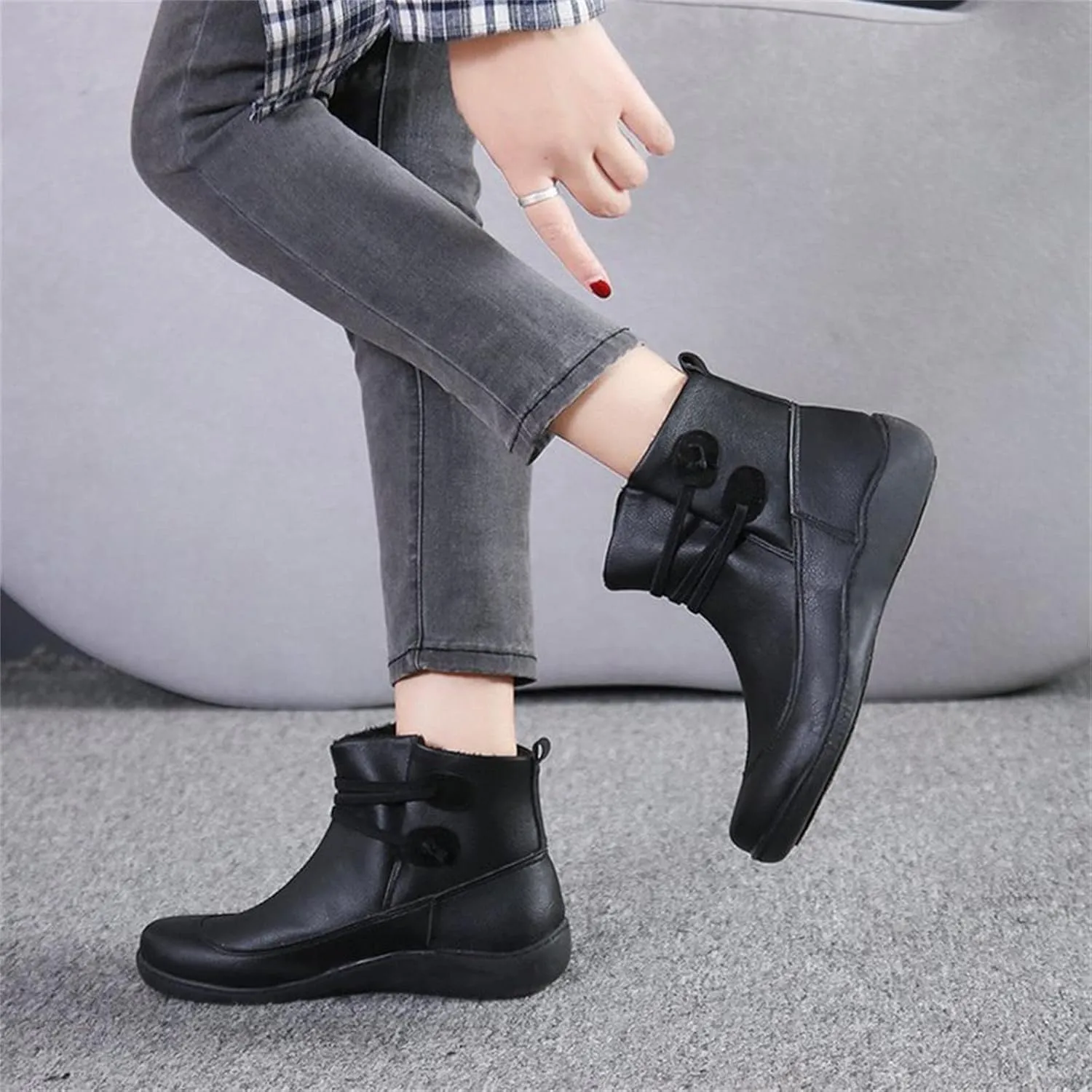 Womens Boots Retro Exquisite Beautiful Leather Boots for Women Flat Soft Sole Comfortable Ankle Boots