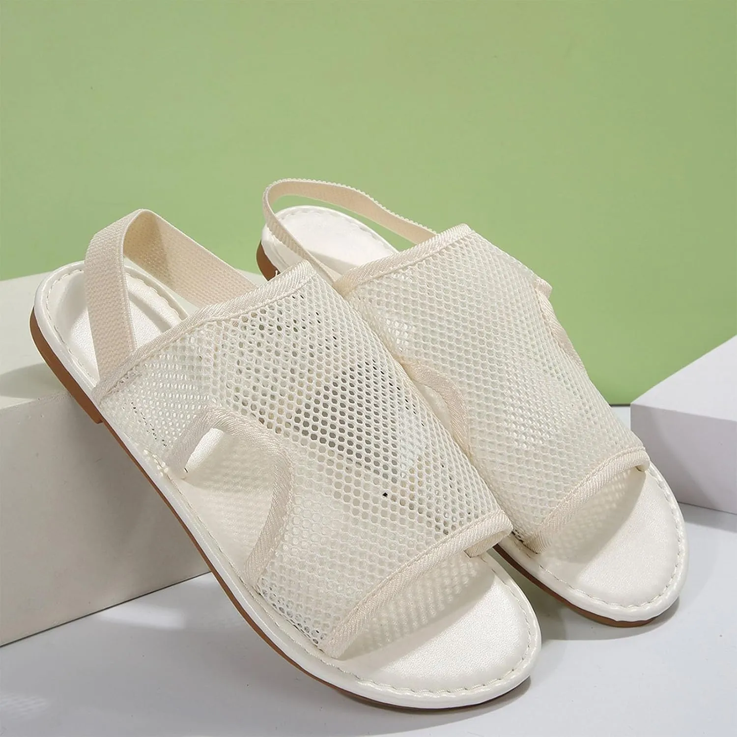 Women's Flat 2025 Comfortable Dressy Breathable Hollow Mesh Slide Sandals Summer Casual Fashion Walking Beach Slippers