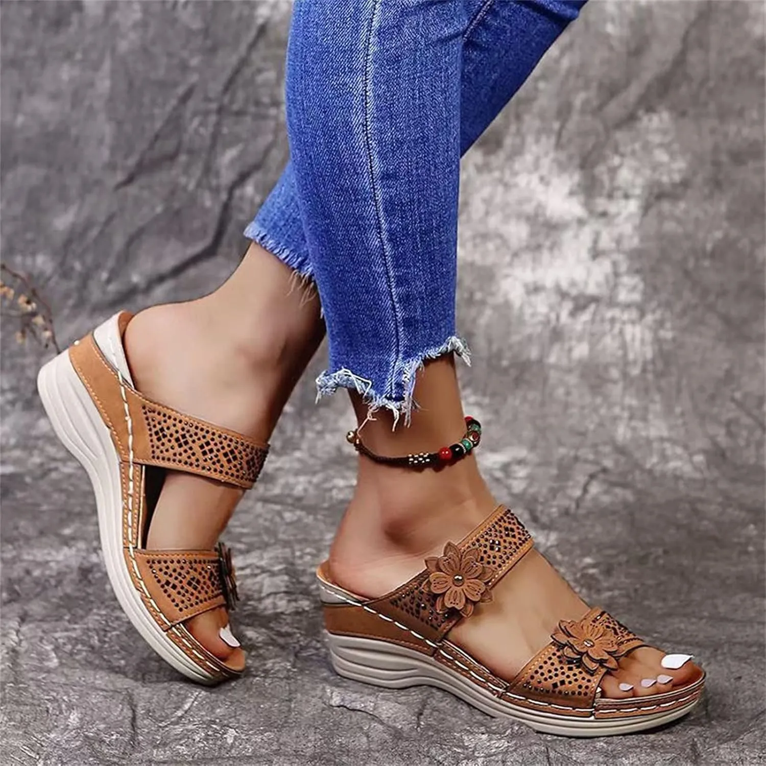 ZSpzx Women Wedge Sandals 2025,Fashion Flower Beach Vacation Casual Shoe Indoor/Outdoor Breathable Non-Slip Walking Footwear Comfortable Arch Support Orthopedic Slip-On Slides Daily Wear Summer