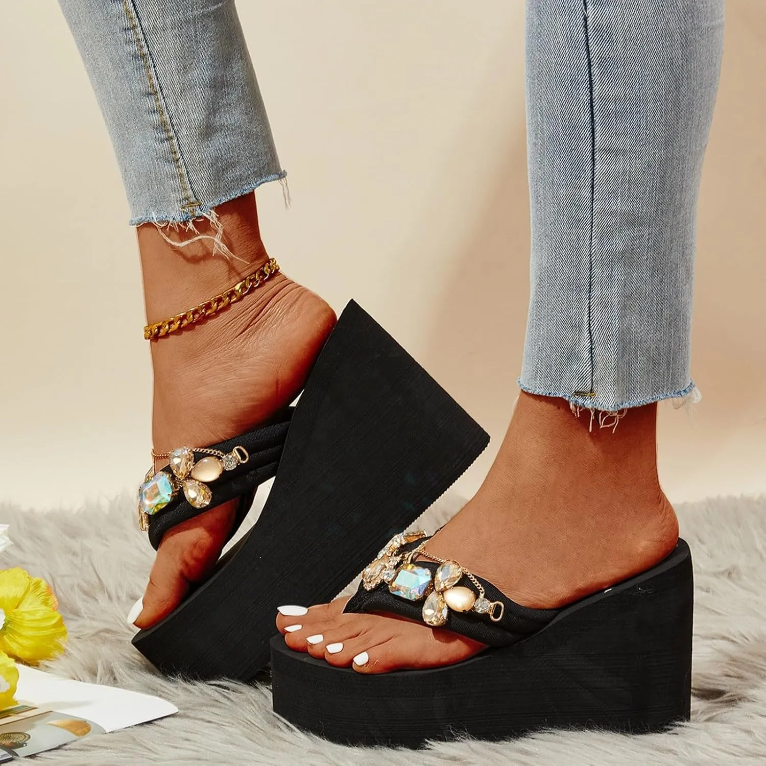 ZSpzx Women Wedge Sandals 2025,Fashion Summer Rhinestone Slippers Lightweight Beach Vacation Casual Shoe Indoor/Outdoor Slip-On Clip Toe Flip Flops Breathable Comfortable Non-Slip Walking Footwear